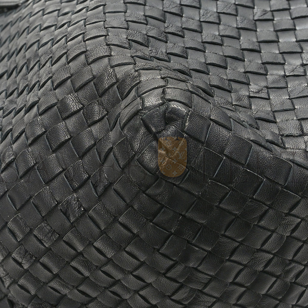 BOTTEGA VENETA NAPPA INTRECCIATO LARGE TOTE BLACK (39*30*22cm) BOTTEGA VENETA NAPPA INTRECCIATO LARGE TOTE BLACK (39*30*22cm)