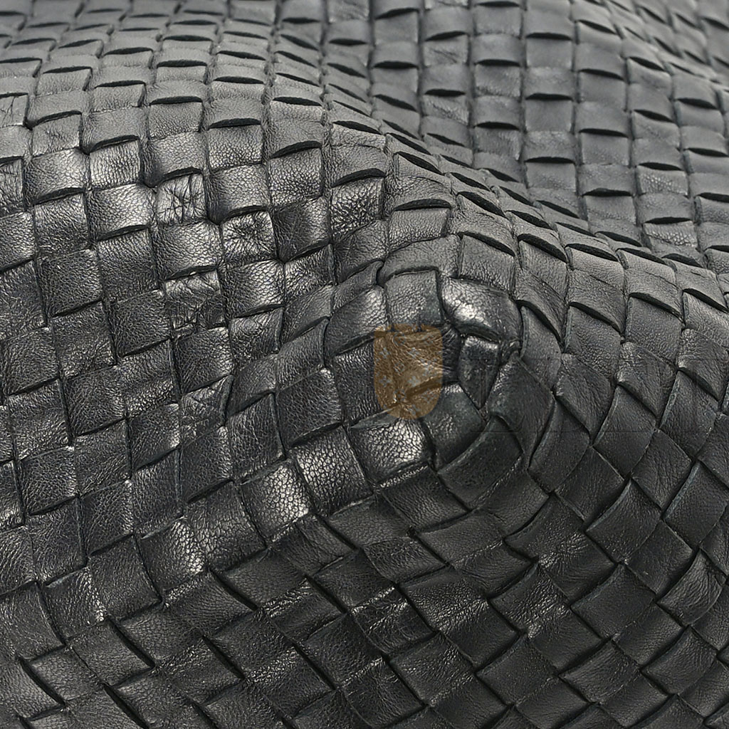 BOTTEGA VENETA NAPPA INTRECCIATO LARGE TOTE BLACK (39*30*22cm) BOTTEGA VENETA NAPPA INTRECCIATO LARGE TOTE BLACK (39*30*22cm)