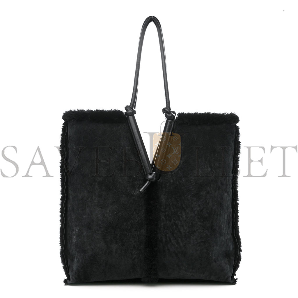 BOTTEGA VENETA SHEARLING REVERSIBLE TOTE BLACK (48*46*12cm) BOTTEGA VENETA SHEARLING REVERSIBLE TOTE BLACK (48*46*12cm)