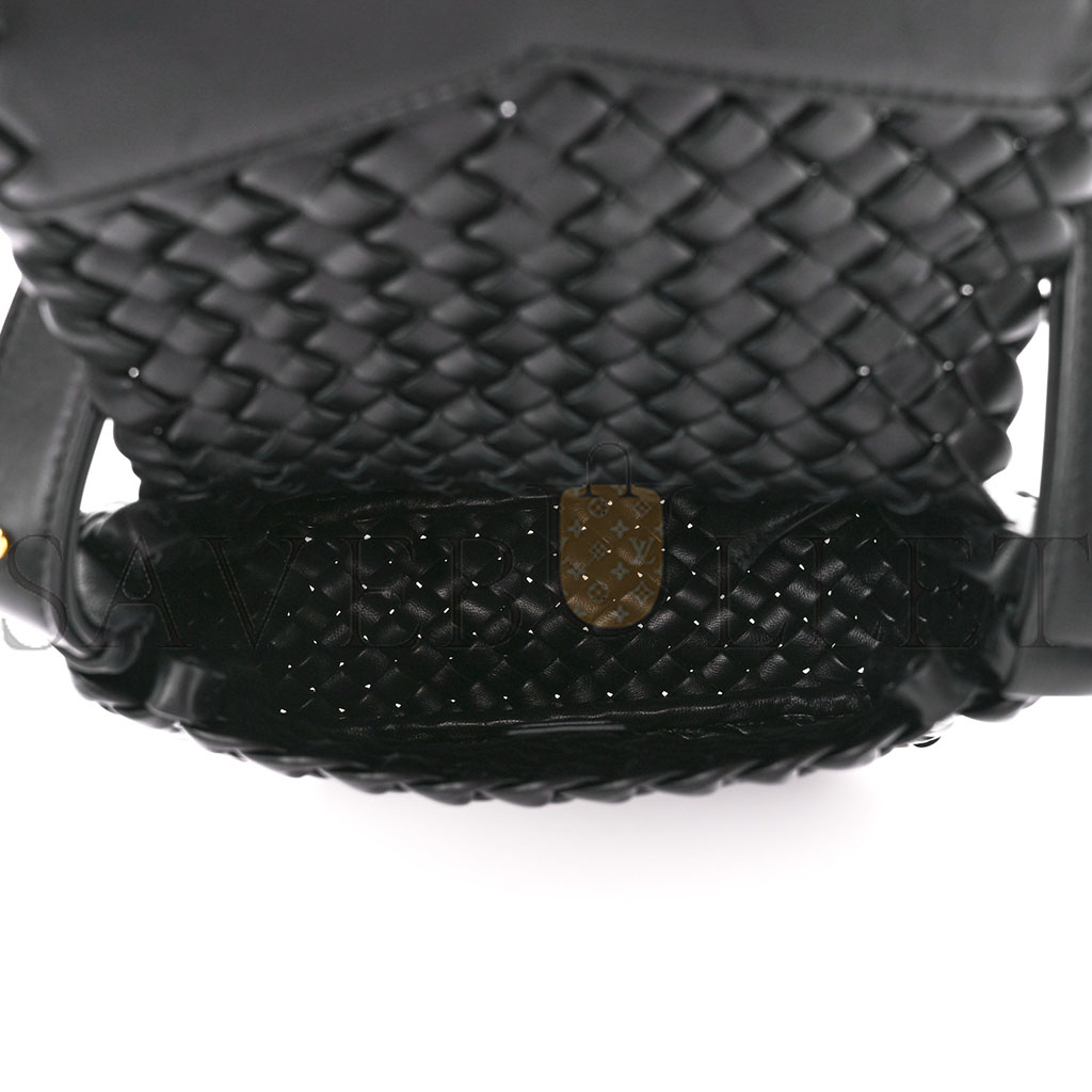 BOTTEGA VENETA NAPPA INTRECCIATO SMALL COBBLE SHOULDER BAG BLACK (27*22*10cm) BOTTEGA VENETA NAPPA INTRECCIATO SMALL COBBLE SHOULDER BAG BLACK (27*22*10cm)