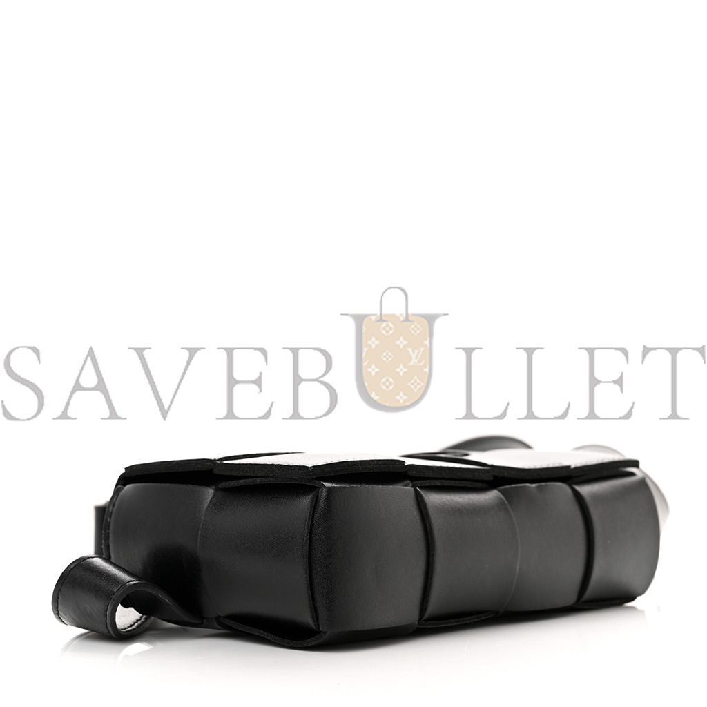 BOTTEGA VENETA NAPPA MAXI INTRECCIO THE BELT CASSETTE BAG BLACK (18*5*10cm) BOTTEGA VENETA NAPPA MAXI INTRECCIO THE BELT CASSETTE BAG BLACK (18*5*10cm)